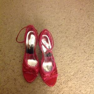 Delicious* hot pink high heels